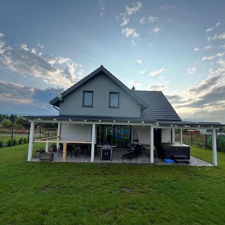 Dom Nad Morzem Z Jacuzzi 10 Osob Morze Przygod Villa Mieroszyno Exteriör bild